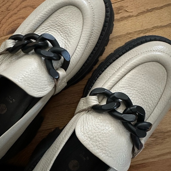 ALL BLACK loafers, brand new! Cream/Greige and black - Picture 5 of 7